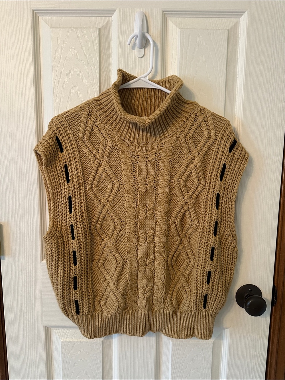 gimmicks by BKE Camel Cable Knit Sleeveless Turtleneck